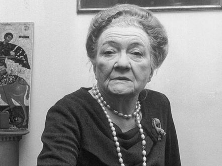 இந்தப் பாட்டி பார்க்க எவ்ளோ அழகா, அமைதியா இருக்கு.. ஆனா இதோட மறுபக்கம் தெரியுமா?