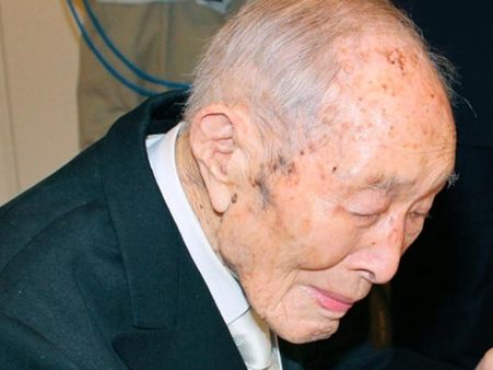 கின்னஸில் இடம்பெற்ற 112 வயது ஜப்பான் தாத்தா மரணம்
