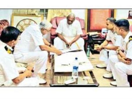 மாயமான விமானத்தை தேடும் பணியை துரிதப்படுத்த உத்தரவு.. அதிகாரிகளுடன் பொன்.ராதாகிருஷ்ணன் ஆலோசனை..