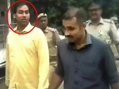 நிலமோசடி புகார்: டெல்லியில் ஆம் ஆத்மி எம்.எல்.ஏ கைது