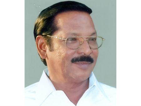 வாக்காளர் பட்டியலில் திமுகவினர் பெயரை மட்டும் நீக்குறாங்க: தலைமைச் தேர்தல் அதிகாரியிடம் திமுக புகார்