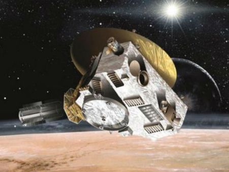 கண்டுபிடித்தவரின் அஸ்தியுடன் ப்ளூட்டோவுக்குப் பறக்கும் நாசா விண்கலம்!