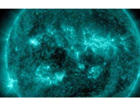 சூரியனின் பின் புறத்தை படம் பிடித்து அனுப்பிய 