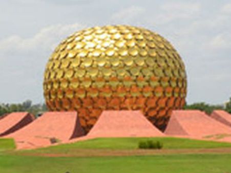 உண்ணாவிரதத்தை மீண்டும் கையிலெடுத்த அரவிந்தர் ஆசிரம சகோதரிகள்