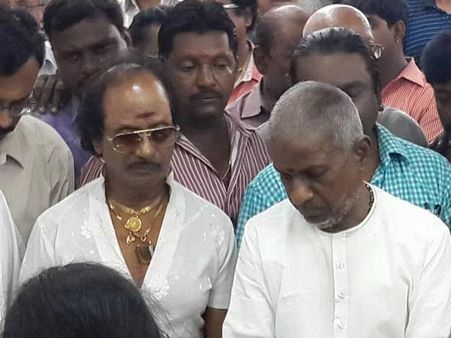 எம்எஸ் விஸ்வநாதனுக்கு இளையராஜா நேரில் அஞ்சலி