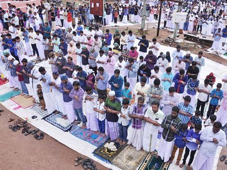 கடையநல்லூரில் ரம்ஜான் பெருநாள் தொழுகை 6000 பேர் பங்கேற்பு