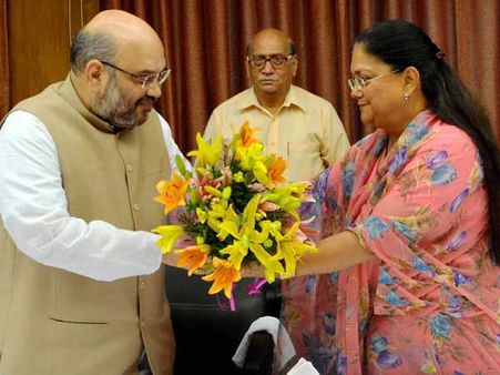 லலித் மோடிக்கு உதவிய விவகாரம்... அமித்ஷாவுடன் சுஷ்மா, வசுந்தரா முக்கிய ஆலோசனை!