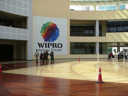 விப்ரோ சாப்ட்வேர் நிறுவனத்தின் மின் கட்டண பாக்கி ரூ.1.5 லட்சம்: கர்நாடக அமைச்சர் தகவல்