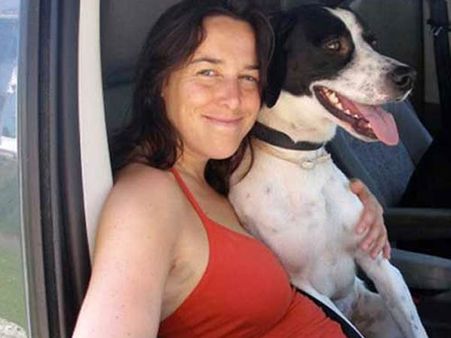 டிராவிஸ், ஐ லவ்யூ டாக்... செல்ல நாயை மறுமணம் செய்யப் போகும் நெதர்லாந்து பெண்