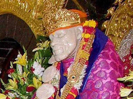 நிறம் மாறும் அர்ச்சனைப் பூக்கள்- பரவசத்தில் ஆழ்த்தும் குமரி மாவட்ட ஷீரடி சாய்பாபா!