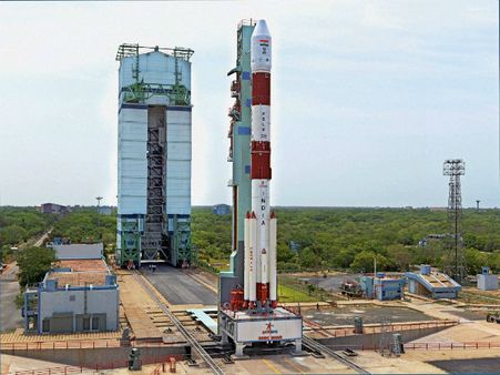 அந்நிய செயற்கைக்கோள்களை விண்ணில் ஏவியதன் மூலம் இஸ்ரோவுக்கு ரூ. 630 கோடி வருமானம்