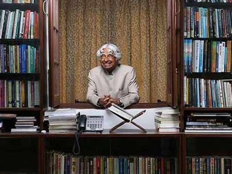 கலாம் மறைவால் ஆதரவற்றுப் போன ஆயிரக்கணக்கான புத்தகங்கள்: உதவியாளர் கண்ணீர்