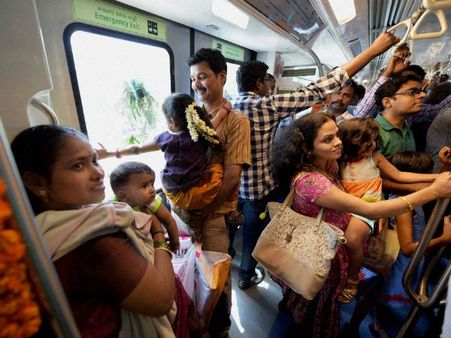 சென்னை மெட்ரோ ரயில்... ஒரே மாதத்தில் ரூ.3 கோடி வசூலை அள்ளியது