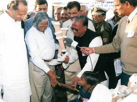 கலாம் பெயரைச் சொல்லி துடிக்கும் லட்சக்கணக்கான இதயங்கள்.. !