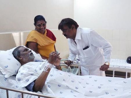 நடிகர் வினுசக்கரவர்த்தி உடல் நலக் குறைவு - நேரில் நலம் விசாரித்தார் விஜயகாந்த்