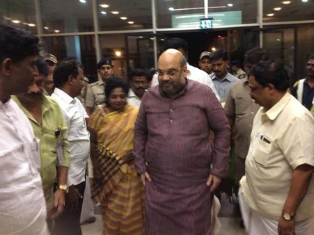 மதுரை விழாவில் பங்கேற்க வந்தார் அமித்ஷா… தலித் தலைவர்களுடன் சந்திப்பு