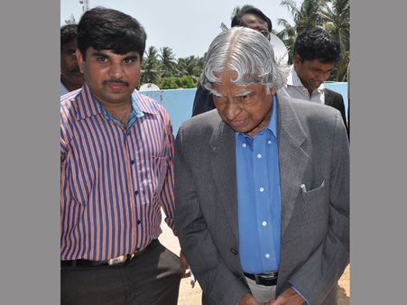 எங்கள் துக்கம் இன்னும் முடியவில்லை.. கலாமின் பெயரை வீணாக இழுக்காதீர்கள்: அப்துல் கலாம் பேரன் ஆதங்கம்