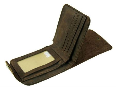 30 ஆண்டுகளுக்கு முன்பு ரயிலில் தொலைந்த பர்ஸ் கிடைத்த அதிசயம்.. இங்கல்ல, இங்கிலாந்தில்