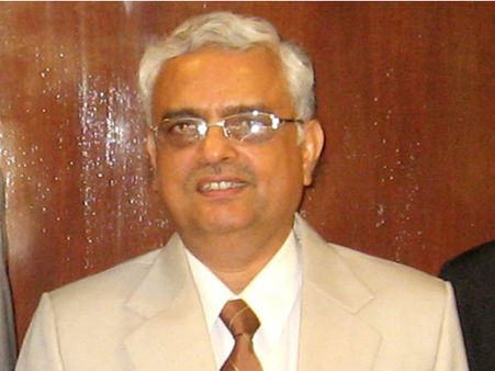 இந்திய தேர்தல் ஆணையத்தின் புதிய ஆணையராக ஓம் பிரகாஷ் ராவத் நியமனம்