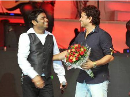 சென்னை வந்தார் கிரிக்கெட் ஜாம்பவான் சச்சின் டெண்டுல்கர்... இசைப்புயல் ஏ.ஆர்.ரகுமானுடன் சந்திப்பு