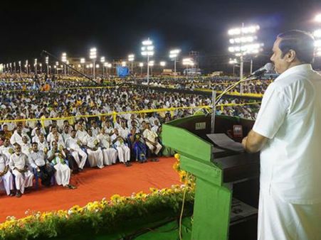 ஒரு சொட்டு மது இல்லாத, ஒரு பைசா ஊழல் இல்லா தமிழகத்தை உருவாக்குவோம்.... பாமகவின் மதுரை தீர்மானம்