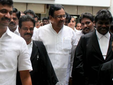 கொலை மிரட்டல் வழக்கு... சென்னை கோர்ட்டில் ஆஜராகி ஜாமீன் பெற்றார் ஈ.வி.கே.எஸ். இளங்கோவன்