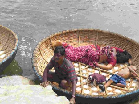 ஒகேனக்கல் பரிசல் விபத்து: 5 நாட்களுக்குப் பின் குழந்தை உடல் மீட்பு