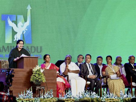 ரூ.1 லட்சம் கோடியை தாண்டியது முதலீடு; தென்மாவட்ட முதலீட்டாளர்களுக்கு சிறப்பு சலுகைகள்: முதல்வர் ஜெ.