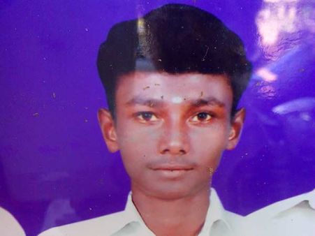 ஆட்டோ டிரைவரை பழி வாங்க லாரியை மோத விட்டு 6 பேரை கொன்ற கொலையாளி கோர்ட்டில் சரண்!