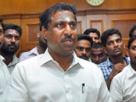 புதுச்சேரி மாநிலங்களவை தேர்தலில் திடீர் திருப்பம்.. கொறடா பதவியை ராஜினாமா செய்த ஆளுங்கட்சி எம்எல்ஏ