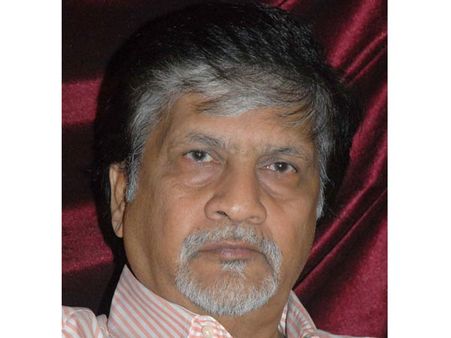 தயாரிப்பாளர் மற்றும் இயக்குனர் ராஜேந்திர சிங் பாபு சொத்துக்கள் ஜப்தி - பெங்களூரு கோர்ட் உத்தரவு!