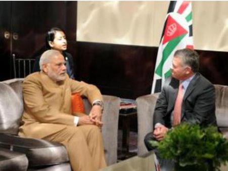 மதத்திலிருந்து தீவிரவாதத்தை தனிமைப்படுத்த வேண்டும்... பிரதமர் மோடி வலியுறுத்தல்