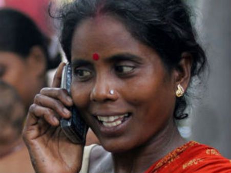 அம்மா கைப்பேசியும் அதள பாதாளத்துக்குப் போகும் தமிழ் நாட்டுப் பொருளாதாரமும்!