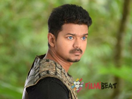 விஜய், புலி படக்குழுவினர் வீடுகளில் ரெய்டு ஏன்?: பரபர தகவல்கள்!