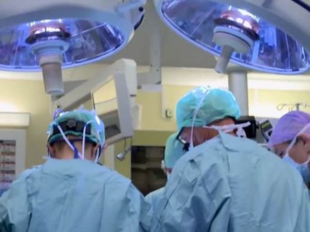 வந்து விட்டது கர்ப்பப் பை மாற்று அறுவைச் சிகிச்சை.. இங்கிலாந்தில்