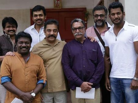 நடிகர் சங்கத்தேர்தல்: தலைவர் போட்டியில் நாசர்... ஆதரவுக் கரம் நீட்டினார் கமல்...!