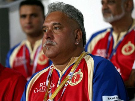 ரூ.950 கோடி வங்கி மோசடி வழக்கு.. தொழிலதிபர் விஜய் மல்யா வீடு, அலுவலகங்களில் சிபிஐ ரெய்டு