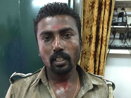 தலைமைச் செயலக வளாகத்தில் பைக்கில் ஜாலியாக வலம் வந்த போலி இன்ஸ்பெக்டர் கைது