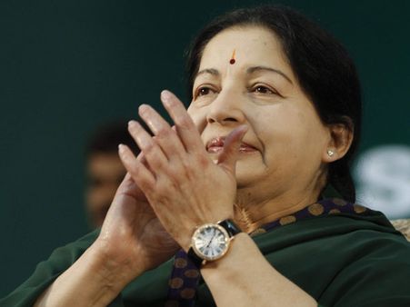 முனைவர் சாந்தி ரங்கநாதனுக்கு அவ்வையார் விருது வழங்கி கௌரவித்த ஜெயலலிதா