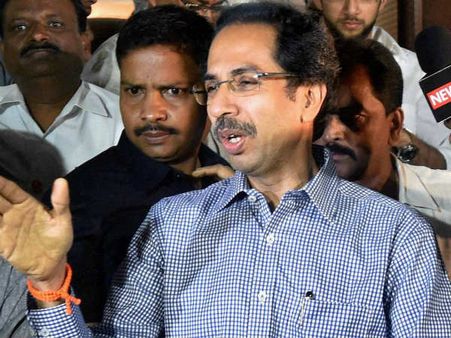 சிவசேனாவின் 'உதார் டிராமா' .. மகா. கூட்டணி அரசில் இருந்து பா.ஜ.க வெளியேறலாமாம்...