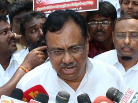 ஜெ. கொடநாட்டில் இருந்தாலும் ஒன்றுதான்.. சென்னையில் இருந்தாலும் ஒன்றுதான்.. இளங்கோவன் தாக்கு