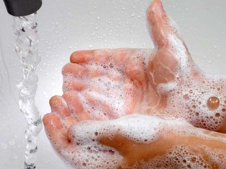 தங்கங்களே, நாளைய தலைவர்களே... கையை நல்லா கழுவுங்கப்பா... ஆரோக்கியமா வாழலாம்!