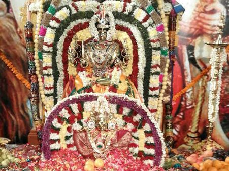 மஸ்கட்டில் சிறப்பாக நடந்த நவராத்திரிசிறப்பு நிகழ்ச்சி ​