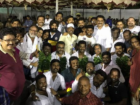 நடிகர் சங்கத் தேர்தல்:தலைவர் பதவிக்கான தேர்தலில் சரத்குமாரை வீழ்த்தி வென்றார் 'விஷால் அணியின்' நாசர்