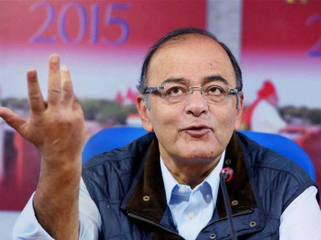 அதெப்படி சுப்ரீம் கோர்ட்டை விமர்சிக்கலாம்? அருண்ஜேட்லி மீது தேசதுரோக வழக்கு போட்டது உ.பி. கோர்ட்!!