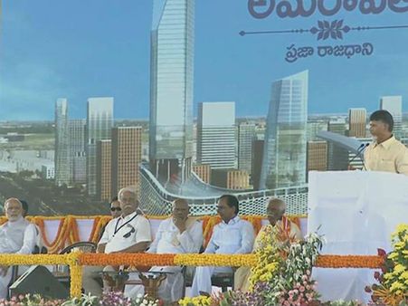 'பொருளாதார வளர்ச்சி' மையமாக 'அமராவதி' திகழும்: அடிக்கல் நாட்டு விழாவில் பிரதமர் மோடி