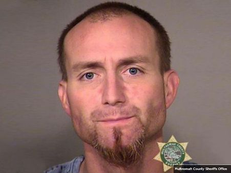 திருடிய களைப்பில் ஹவுஸ் ஓனருடன் தூங்கி.. கிளம்பும்போது 