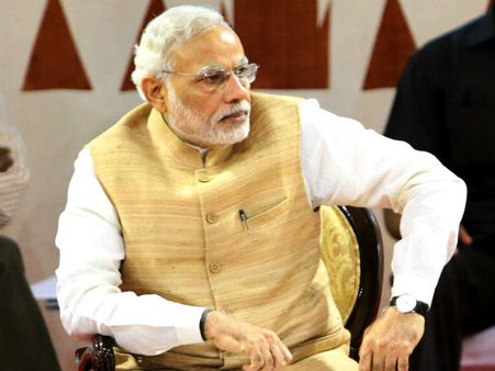 'தனியொரு போராளி' பிரதமர் நரேந்திர மோடி.... சிவசேனா கிண்டல்