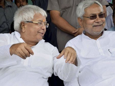 லாலுவின் ராஷ்டிரிய ஜனதா தளமும் நிதிஷுன் ஐக்கிய ஜனதா தளமும் ஒன்றாகிறது!