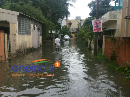 மழையால் பாதிப்பா, மின்சார வயர் அறுந்து கிடக்கிறதா? ஹெல்ப்லைன் எண்கள் அறிவிப்பு